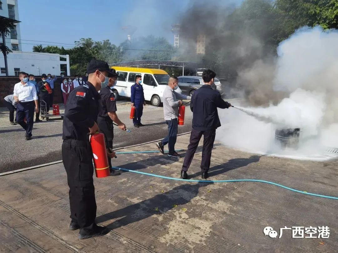 广西各机场积极开展“119消防宣传日”活动